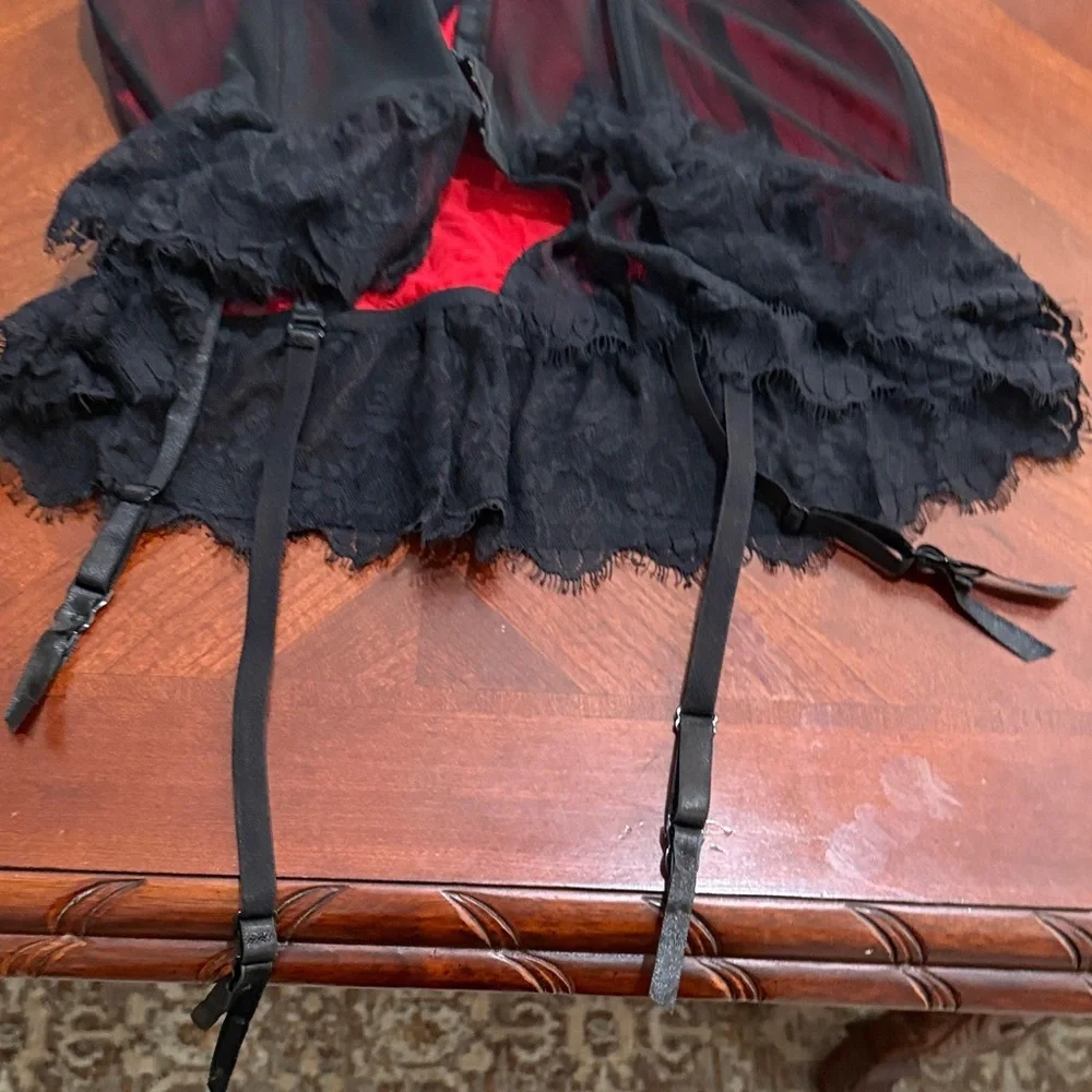 Elegant Red and Black Lace Bustier gothic Halloween plus size